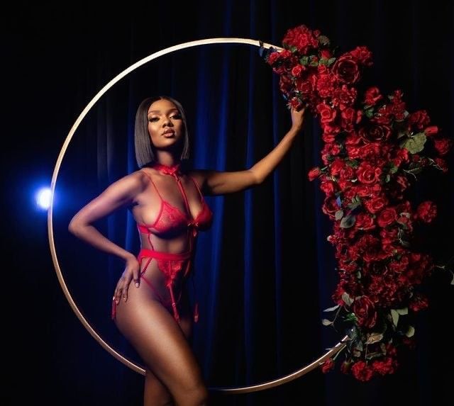 Мифы и реальность жизни 'девушек на час' Мифы и реальность жизни 'девушек на час'